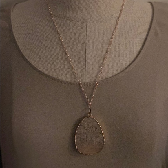 Large Quartz Pendant and Rose Gold Necklace NEW - Picture 8 of 13